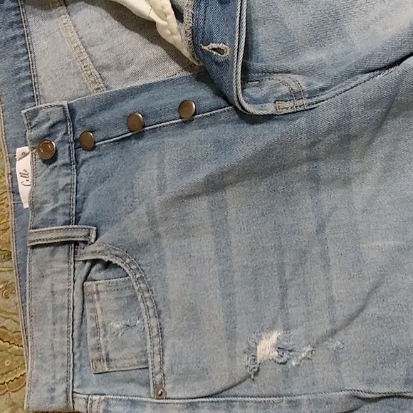 Distressed Jeans by Cello, size 11 - Picture 7 of 8